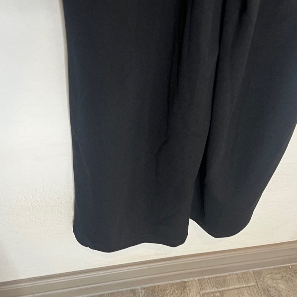 Hello Molly Black Flutter Sleeve Jumpsuit with tie and cutting back Small - Picture 10 of 12